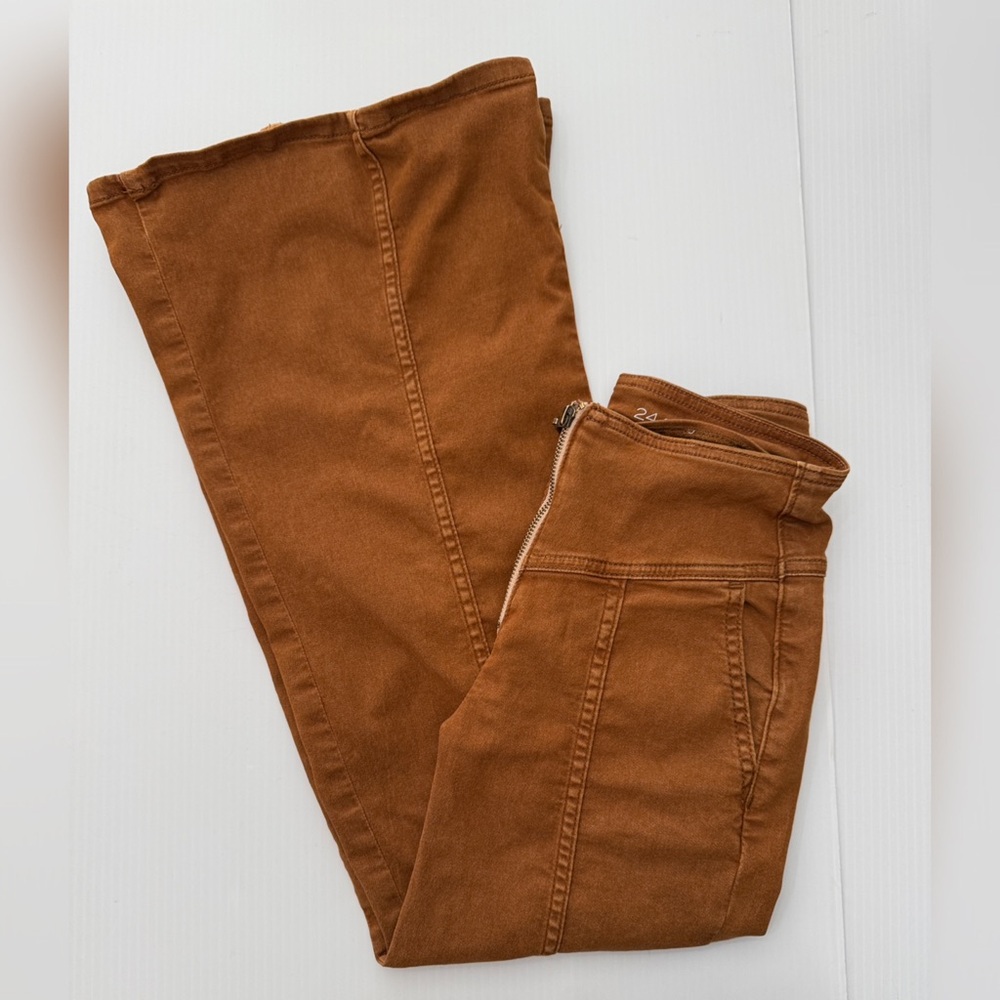 Anthropologie Pilcro Mid-Rise Crop Flare Pants - 24